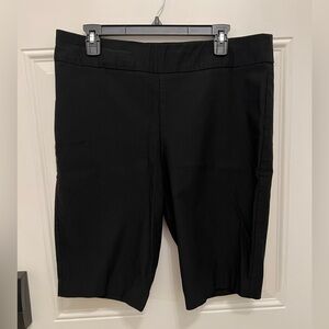 Chico’s So Slimming 2.5 Black Women's Bermuda Shorts